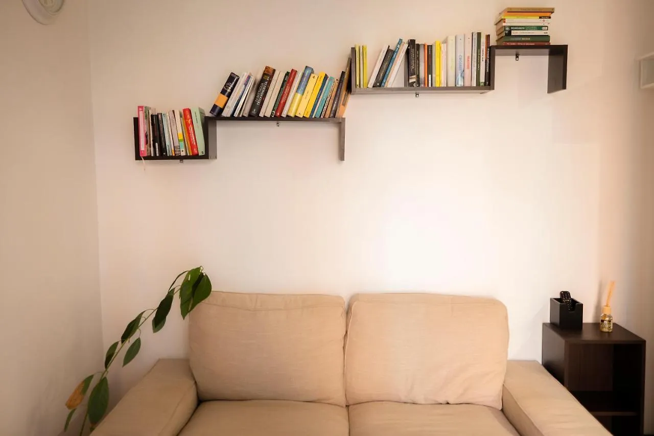 Ampio Bilocale In Zona Navigli/Romolo Apartment Milan 0*,  Italy