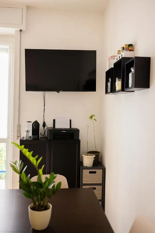 Ampio Bilocale In Zona Navigli/Romolo Apartment Milan