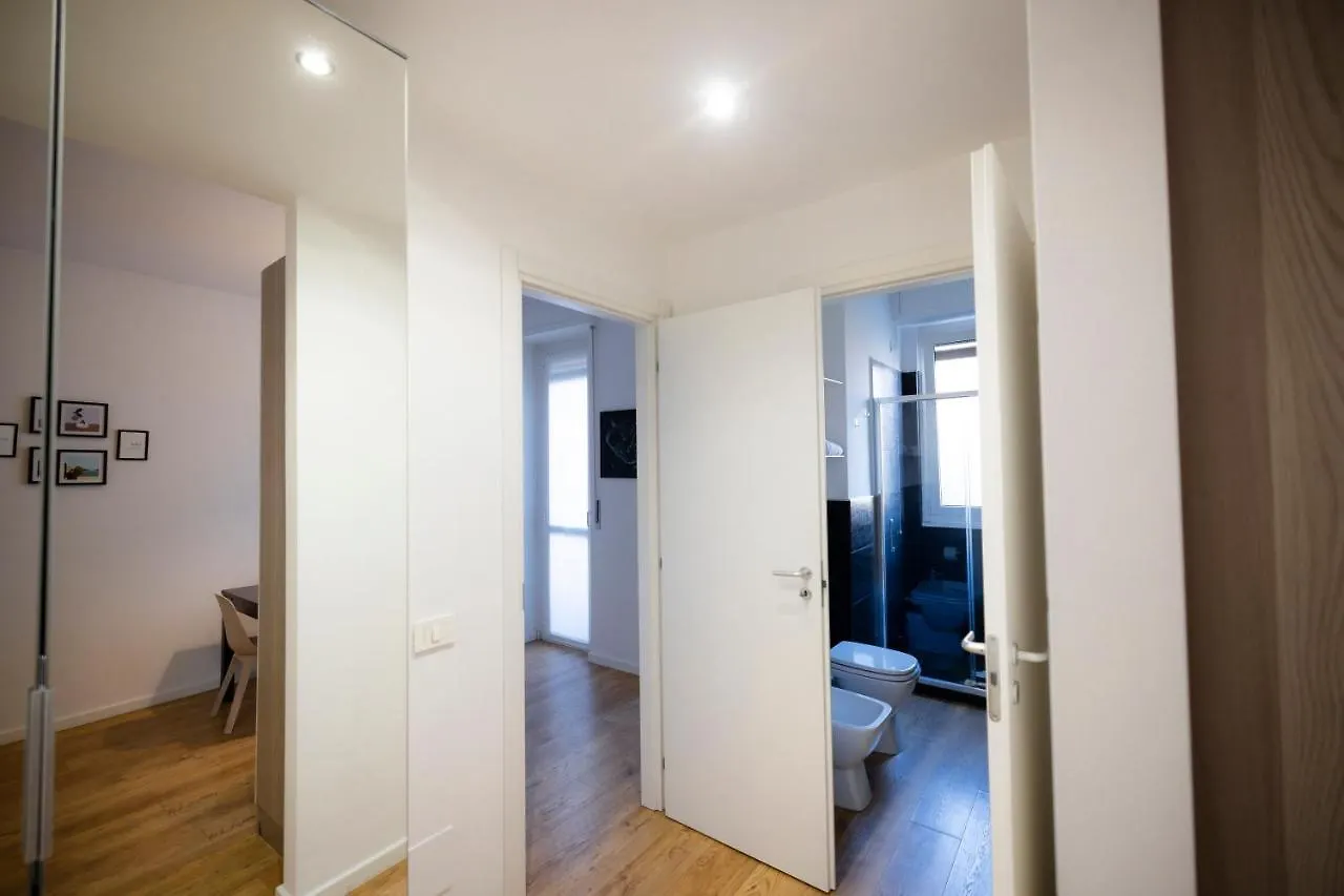 Ampio Bilocale In Zona Navigli/Romolo Apartment Milan