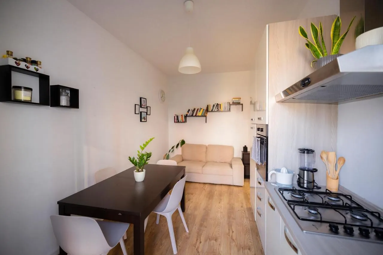 Ampio Bilocale In Zona Navigli/Romolo Apartment Milan