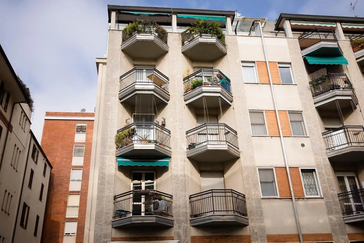 Ampio Bilocale In Zona Navigli/Romolo Apartment Milan 0*,
